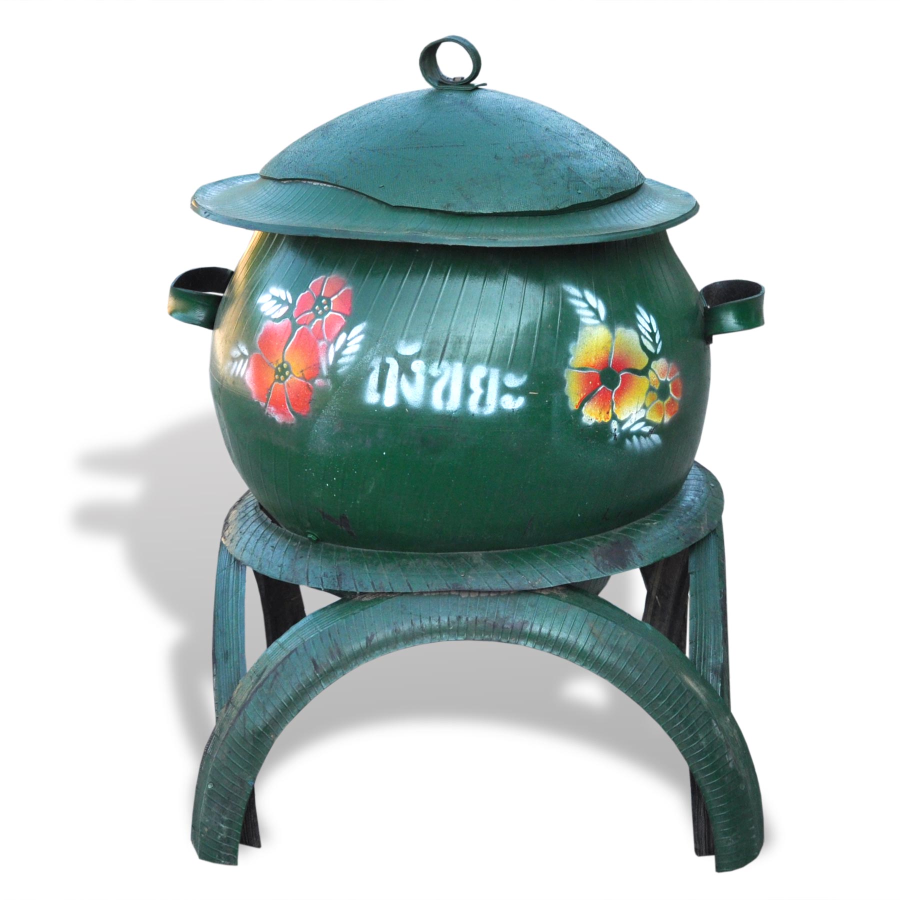 16015_galerie Behälter aus recycelten Autoreifen