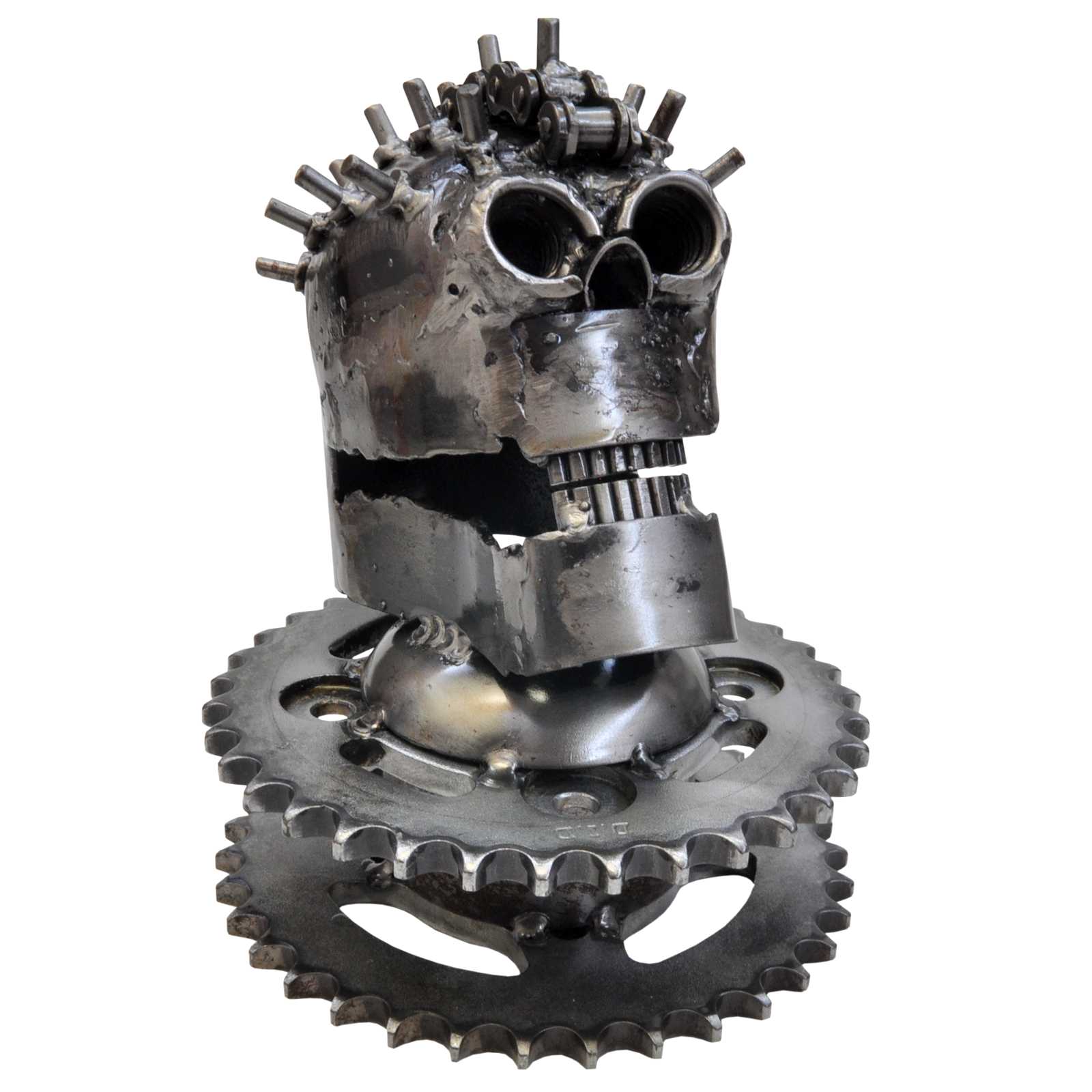 Totenkopf aus Altmetall